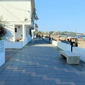 https://casa-familiar-a-pie-de-butiplaya-mediterraneo.es-andalucia.com